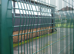 Metal secutiry fencing